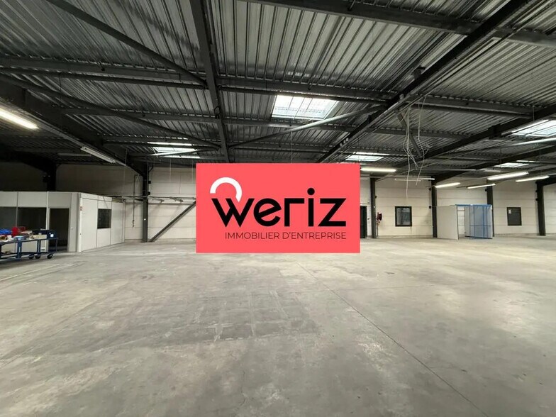 Flex in Marseille for lease - Interior Photo - Image 3 of 8