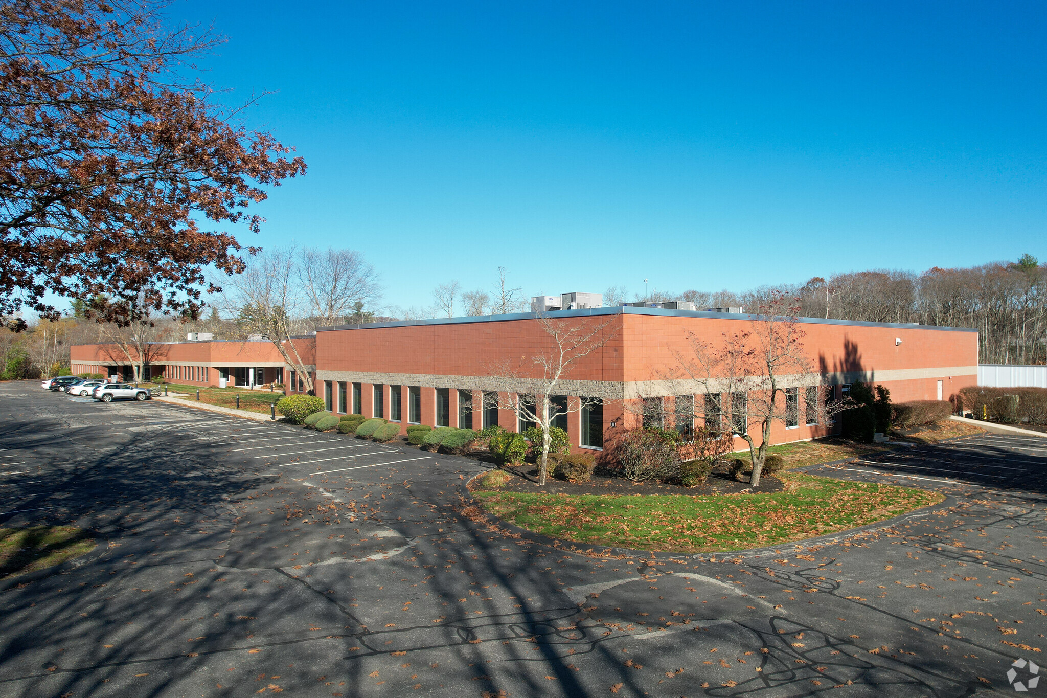 300 Willow St, North Andover, MA for lease Building Photo- Image 1 of 4