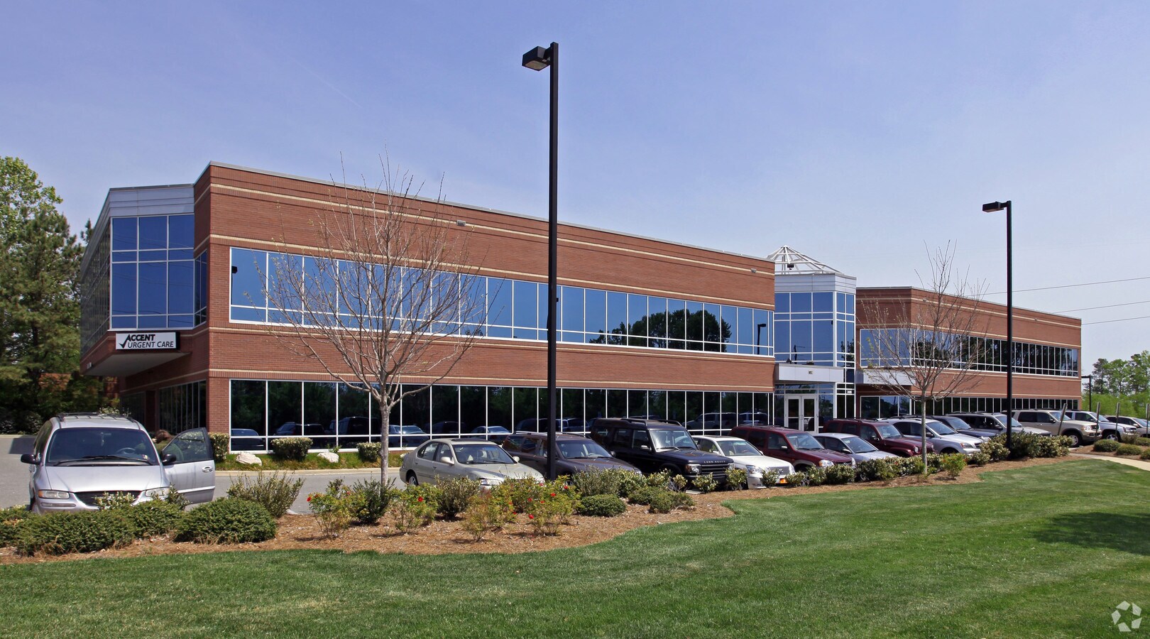 2406 Blue Ridge Rd, Raleigh, NC, 27607 Office/Medical Space For Lease