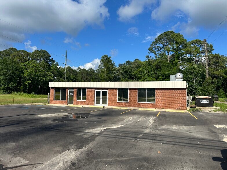12953 N Wintzell Ave, Bayou La Batre, AL for sale - Building Photo - Image 1 of 7