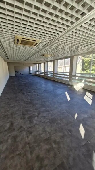 Retail in La Baule-Escoublac for lease - Interior Photo - Image 2 of 9