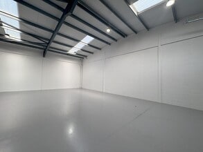 Golds Hill Way, Tipton for lease Interior Photo- Image 2 of 3