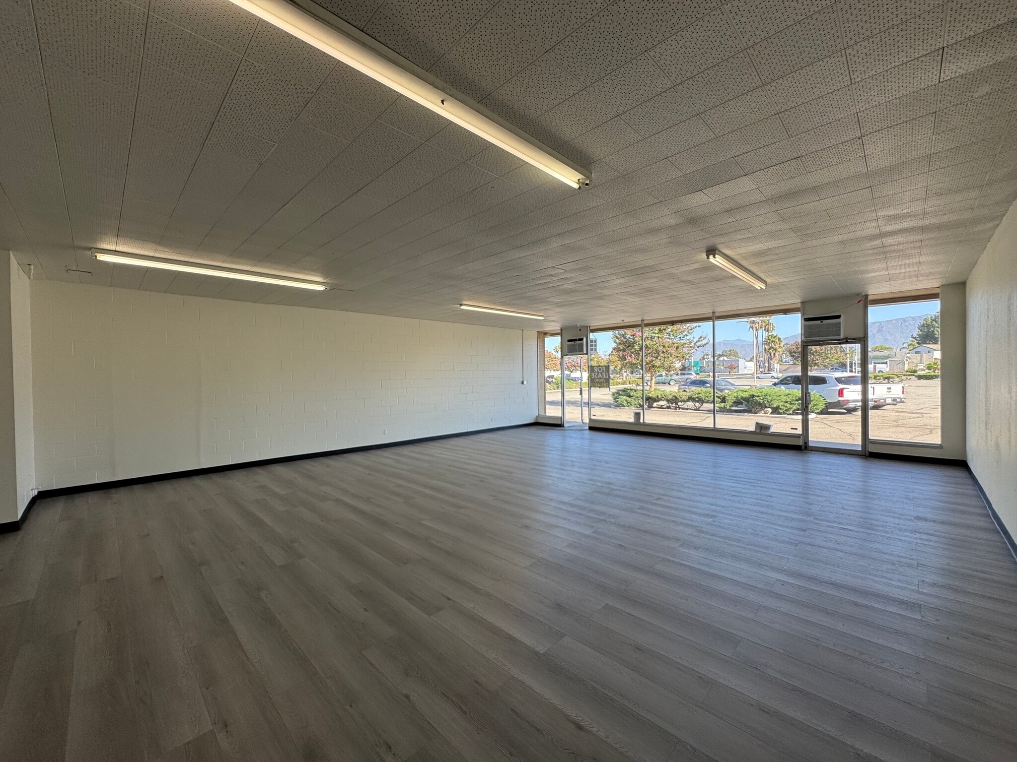 4701-4761 Holt Blvd, Montclair, CA for lease Interior Photo- Image 1 of 3