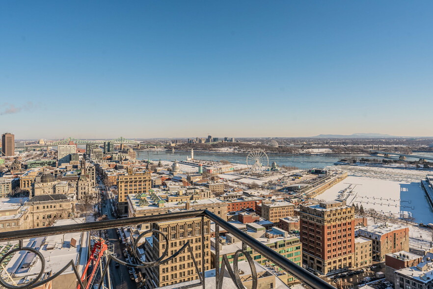 501-507 Pl d'Armes, Montréal, QC for lease - Building Photo - Image 3 of 16