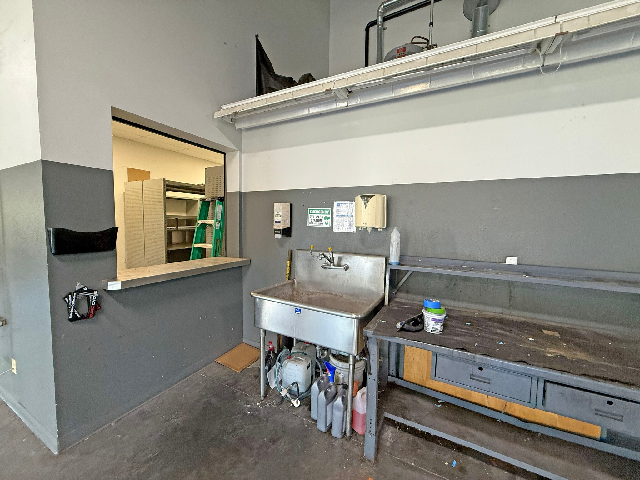 800 American Way, Windsor, CA for sale Interior Photo- Image 1 of 12