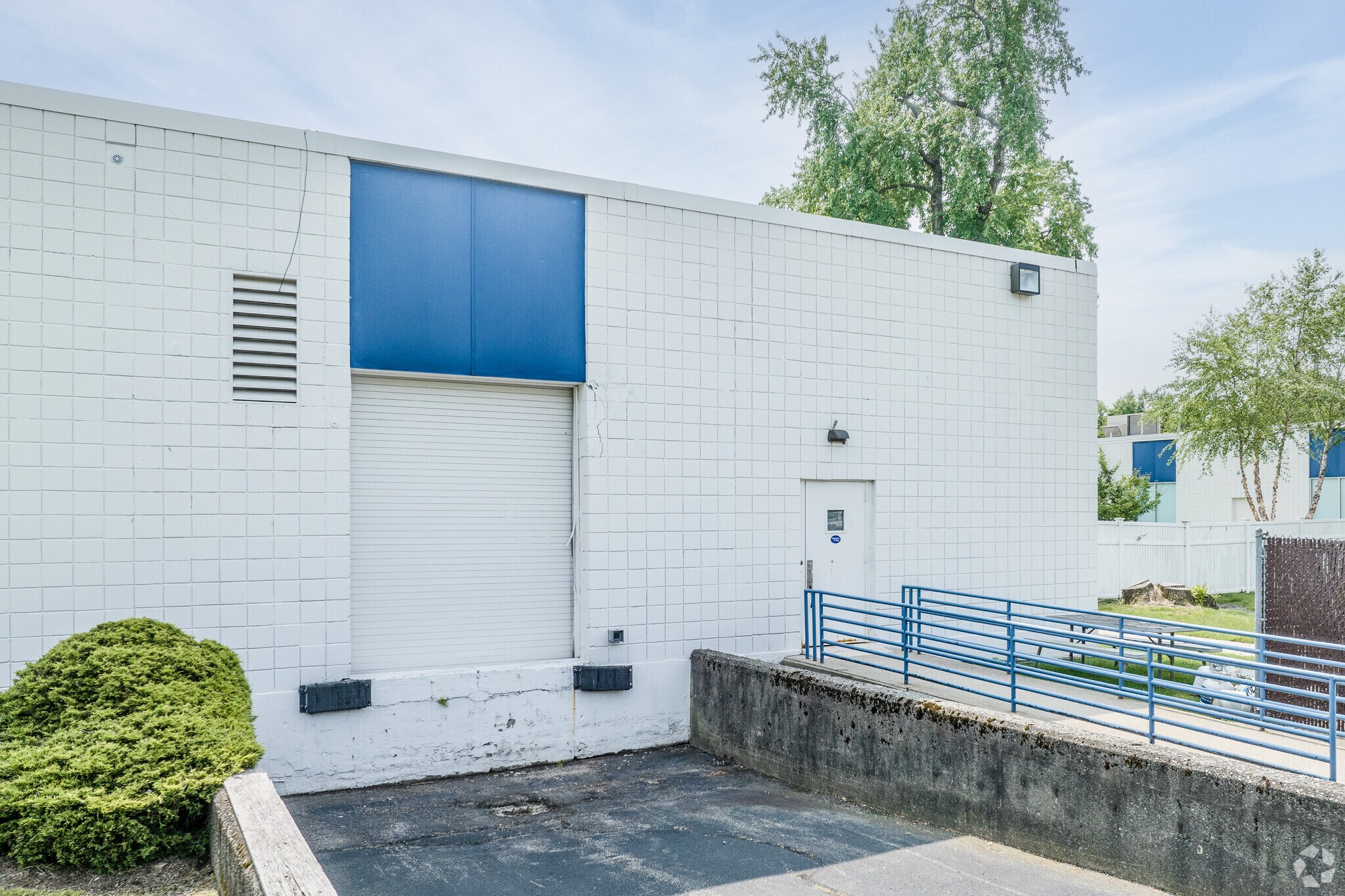 64 E Midland Ave, Paramus, NJ 07652 Paramus Parkway Bldg