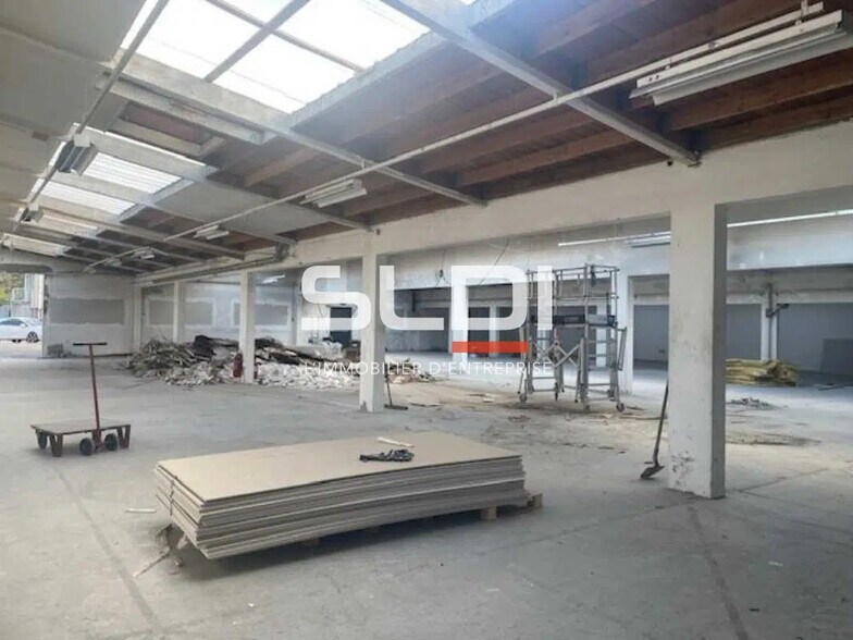 Flex in Villeurbanne for lease - Building Photo - Image 3 of 8