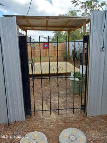 109 Latroy Cooley Rd, Lucedale, MS for sale Primary Photo- Image 1 of 1