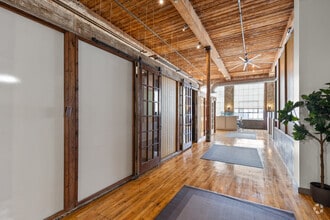 610 Elm St, McKinney, TX for lease Interior Photo- Image 1 of 2