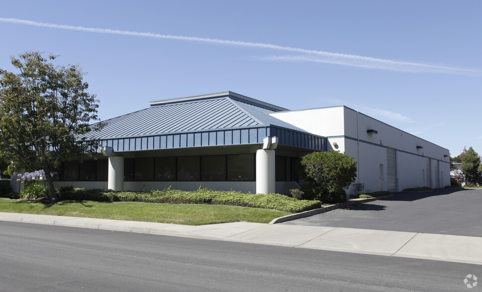 40990-40994 Encyclopedia Cir, Fremont, CA for lease - Building Photo - Image 2 of 4