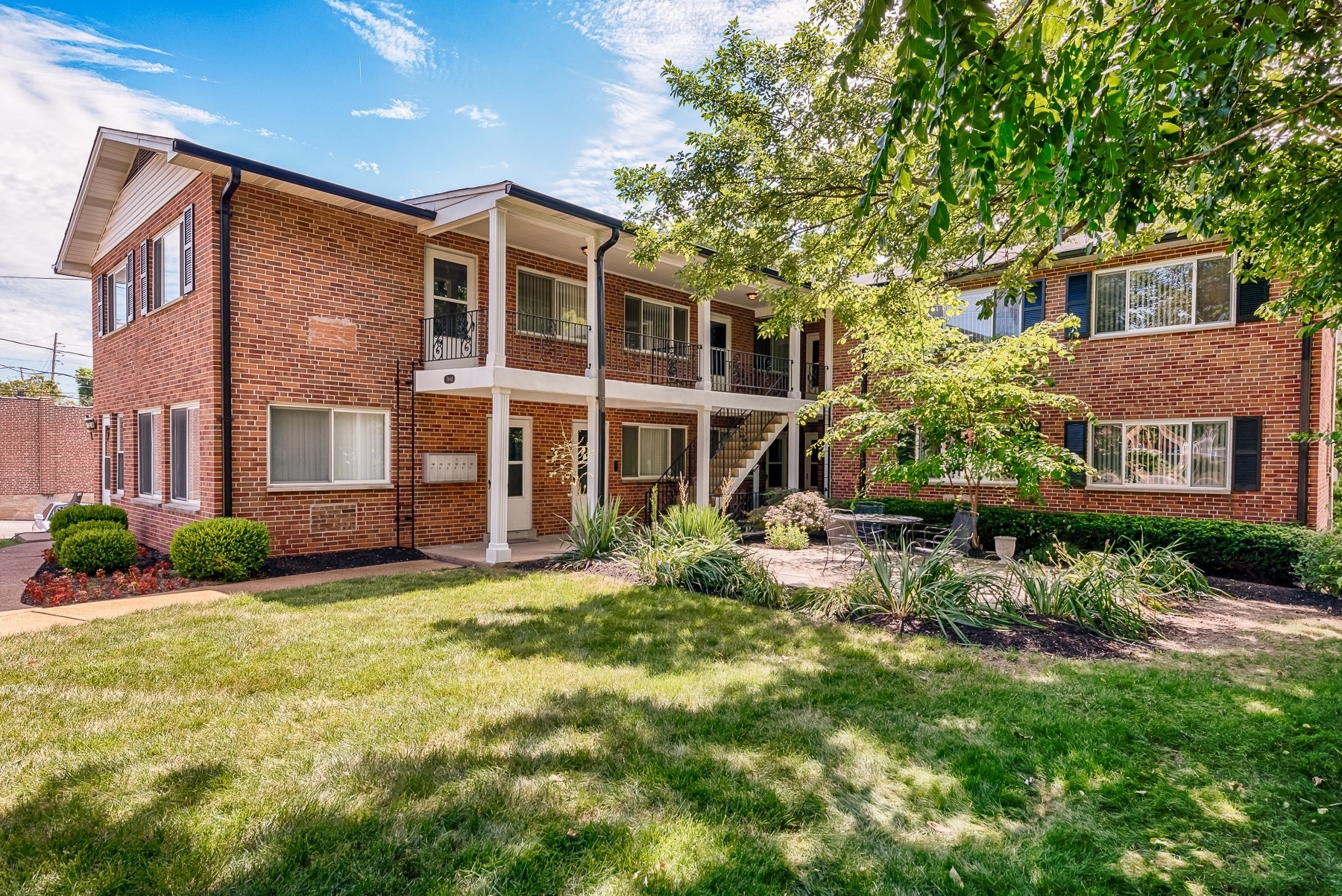 7844-7848 Big Bend Blvd, Webster Groves, MO for sale Primary Photo- Image 1 of 1