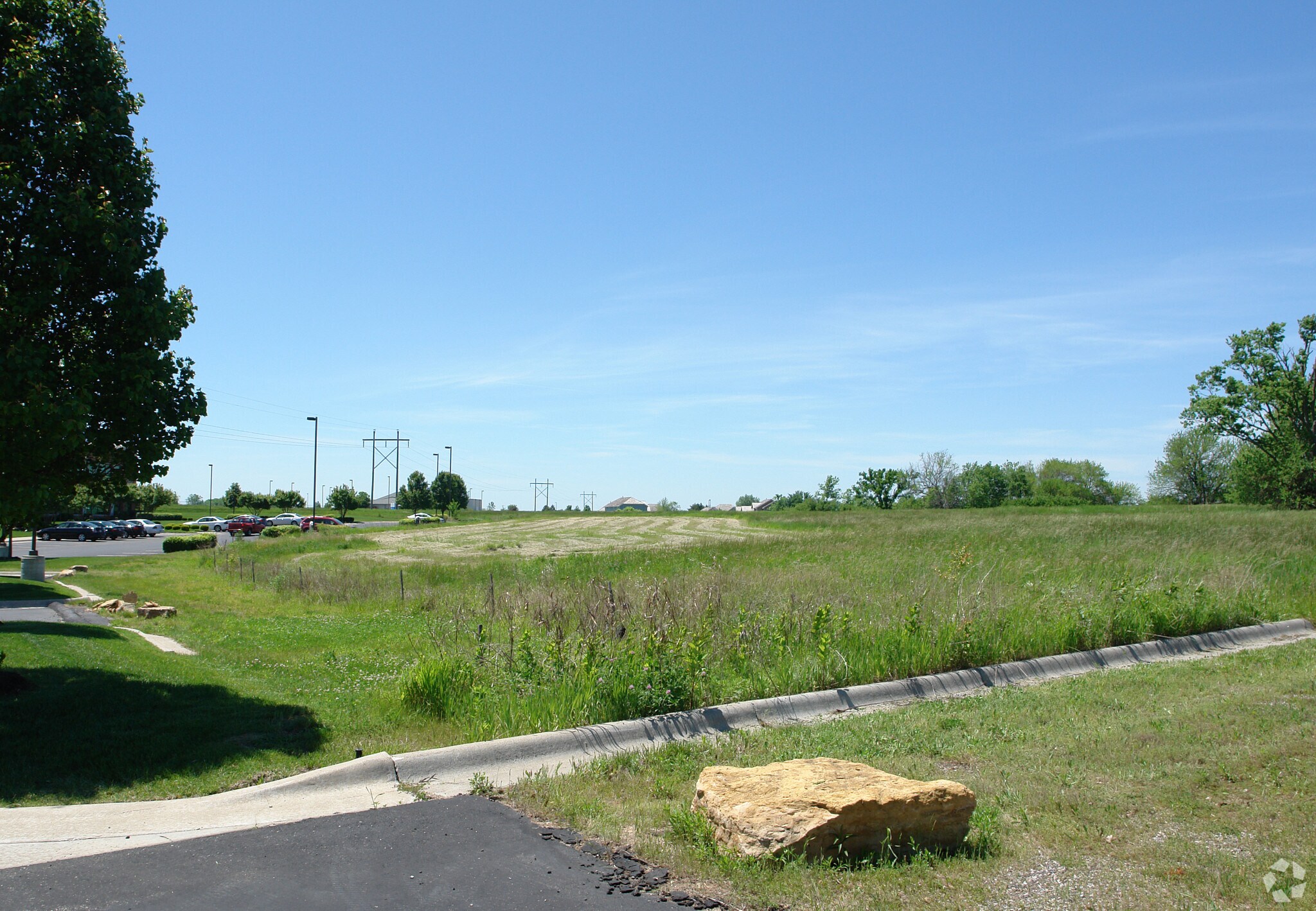 4930 Corporate Centre Dr, Lawrence, KS for lease Primary Photo- Image 1 of 3