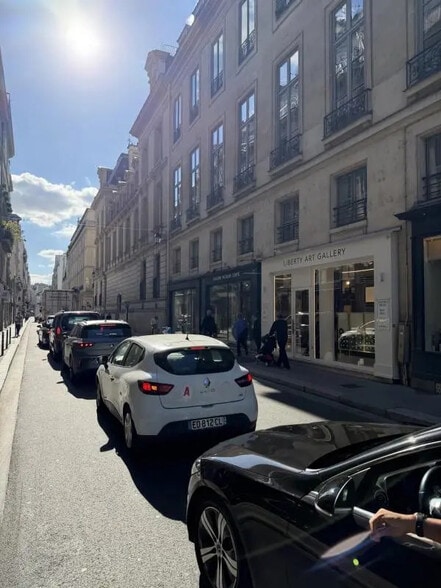 2 Rue Des Saints-Pères, Paris for lease - Building Photo - Image 2 of 4