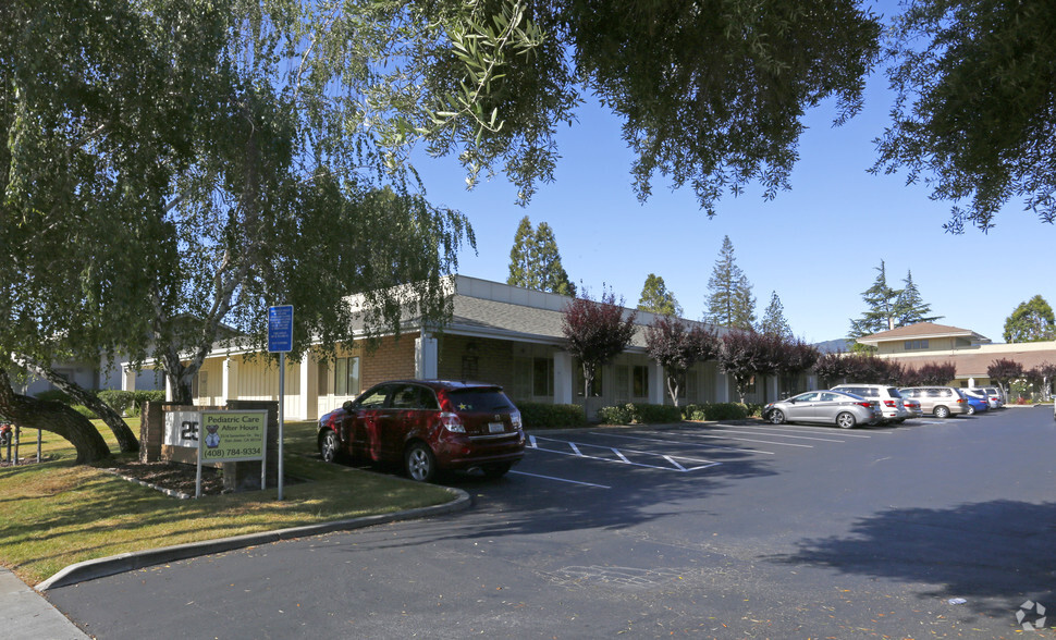 2516 Samaritan Dr, San Jose, CA for lease - Building Photo - Image 3 of 14