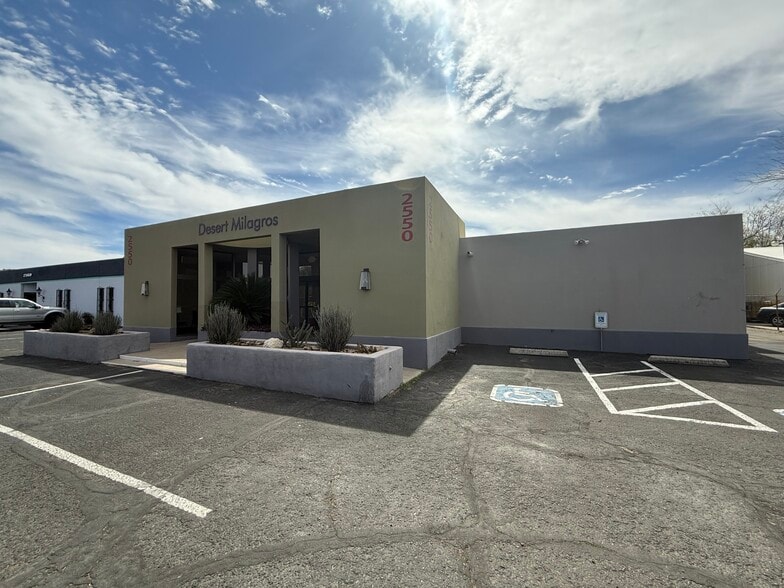 2550 E Fort Lowell Rd, Tucson, AZ for sale - Building Photo - Image 3 of 8