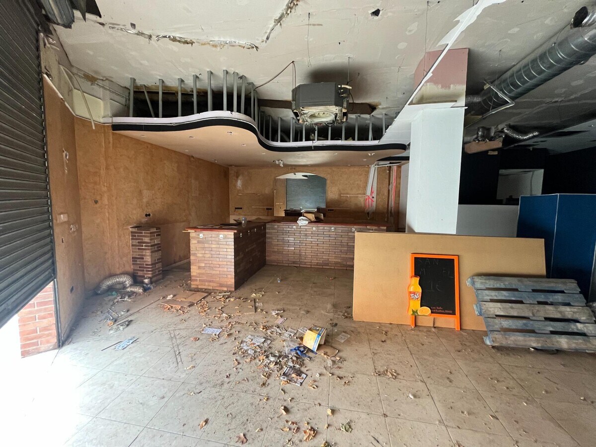 Igualada, BAR 08700 -  -  - Interior Photo - Image 1 of 3