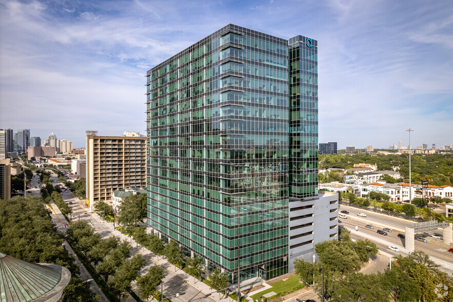 3009 Post Oak Blvd, Houston, TX for lease - Building Photo - Image 2 of 4