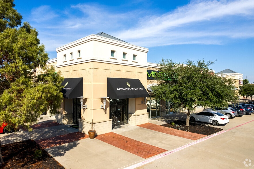 3000 Grapevine Mills Pkwy, Grapevine, TX for lease - Building Photo - Image 1 of 4