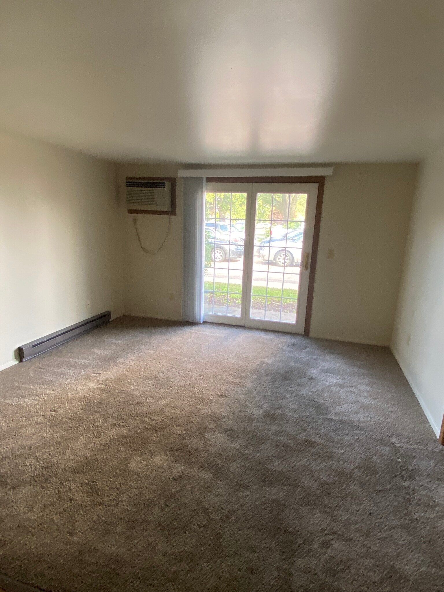 455 W Smith Ave, Oshkosh, WI 54901 Winsor Place