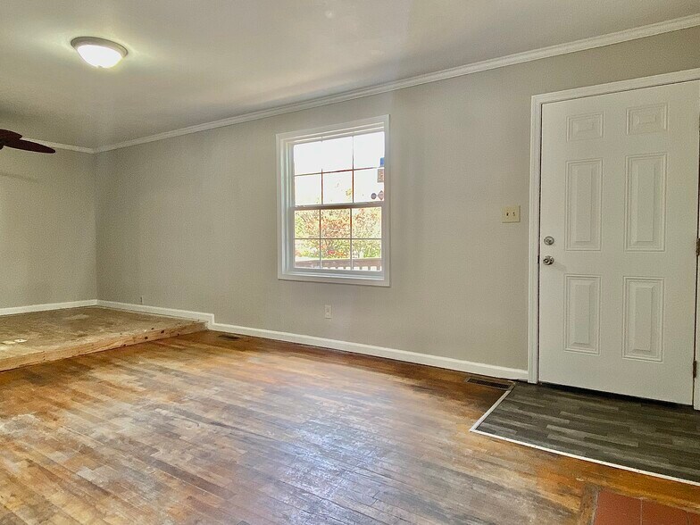 1515 Danielsville Rd, Athens, GA 30601 1515 Danielsville Rd.