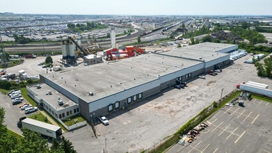 8100-8200 Boul Cavendish, Saint-Laurent, QC for lease Interior Photo- Image 1 of 13