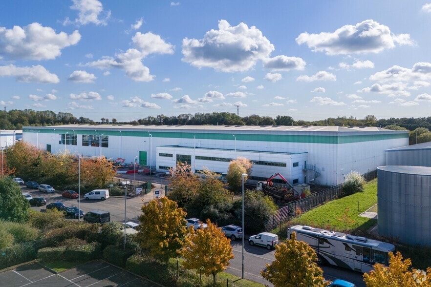 Interlink Way S, Coalville for sale - Primary Photo - Image 1 of 1
