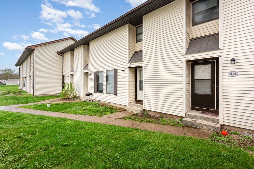 4256 Walnut Rd, Hebron, OH for sale - Primary Photo - Image 1 of 9