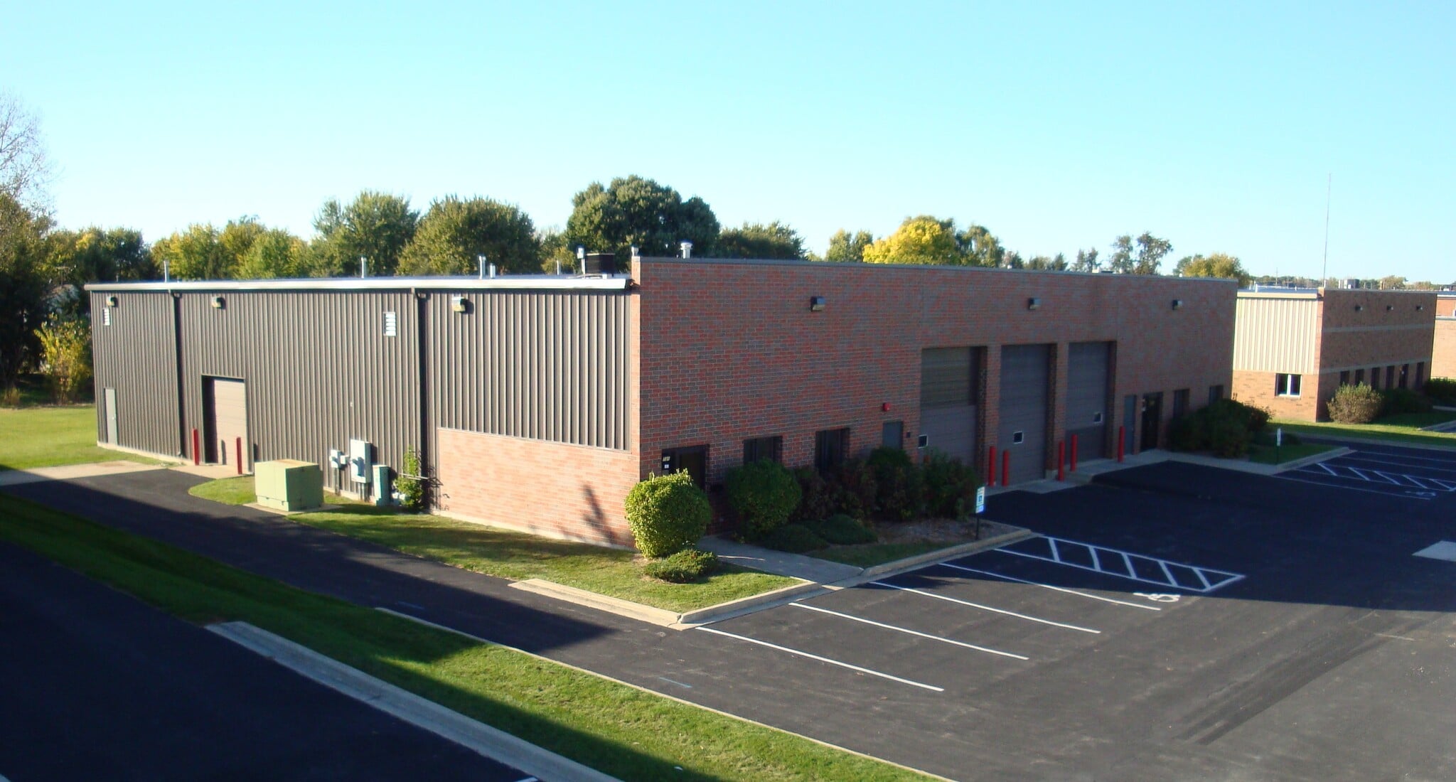731-751 N Raddant Rd, Batavia, IL for sale Building Photo- Image 1 of 1