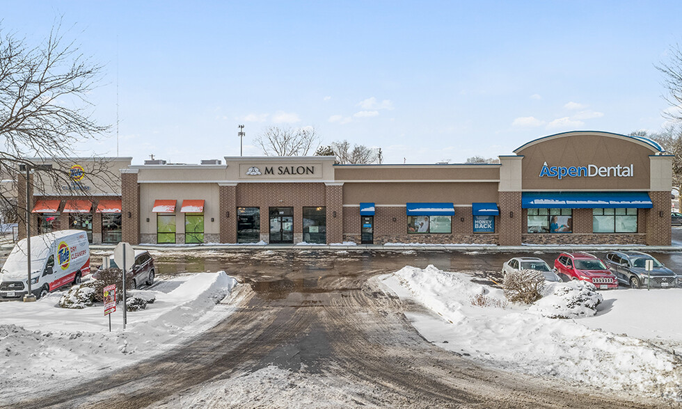 440-450 Army Trail Rd, Bloomingdale, IL for lease - Building Photo - Image 3 of 7