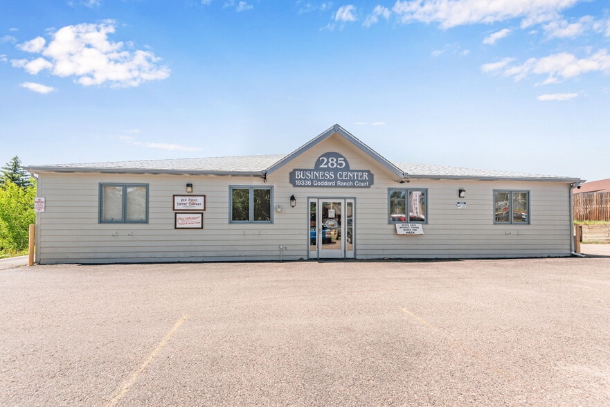 19336 Goddard Ranch Ct, Morrison, CO for lease - Primary Photo - Image 2 of 25