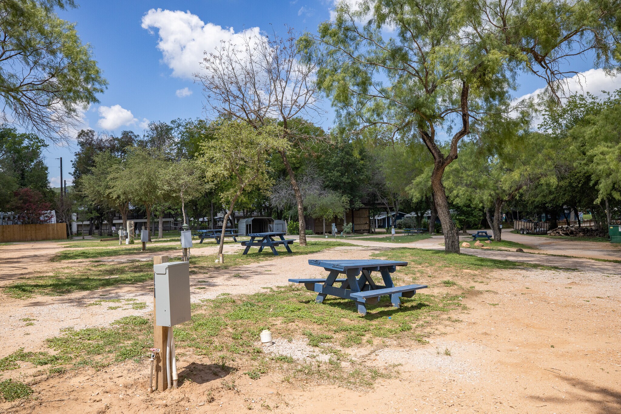 408 Clen Oak Pkwy, TX 78611 Heart Of Texas Lake Resort