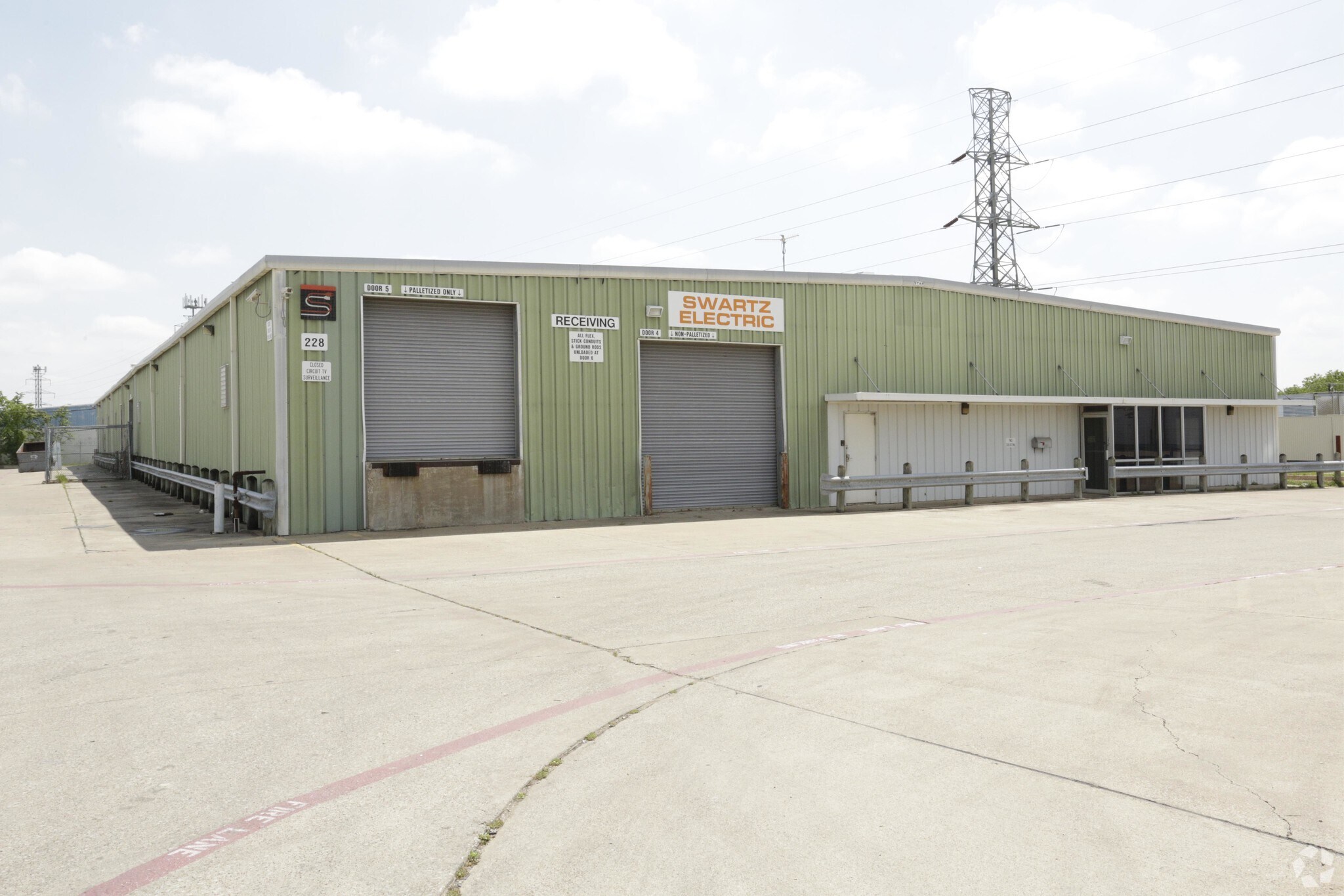 228 Irby Ln, Irving, TX for sale Building Photo- Image 1 of 1