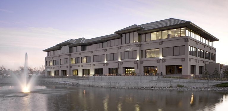 5030 Business Center Dr, Fairfield, CA for lease - Building Photo - Image 2 of 23