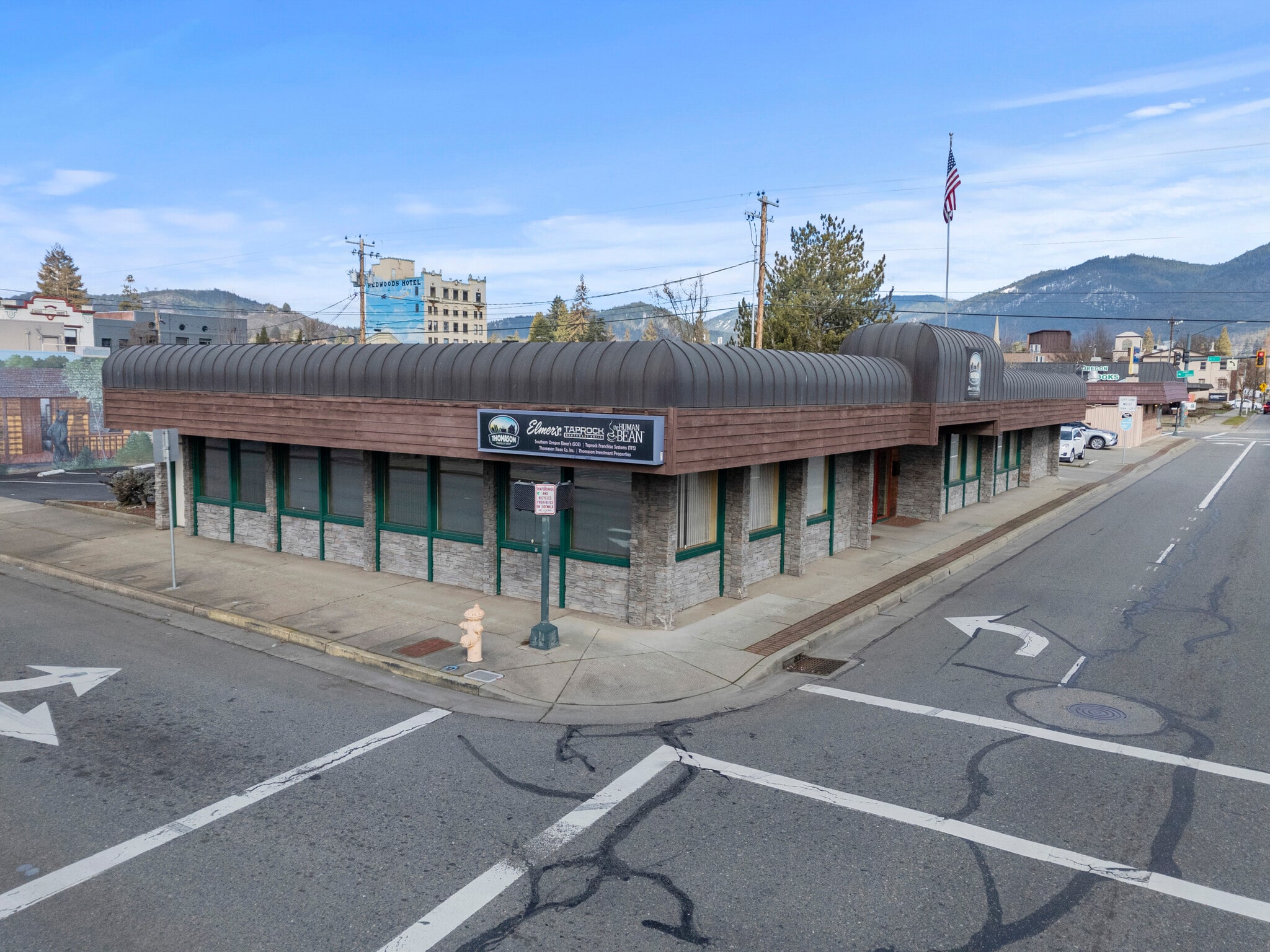 206 NE 7th St, Grants Pass, OR for sale Building Photo- Image 1 of 22
