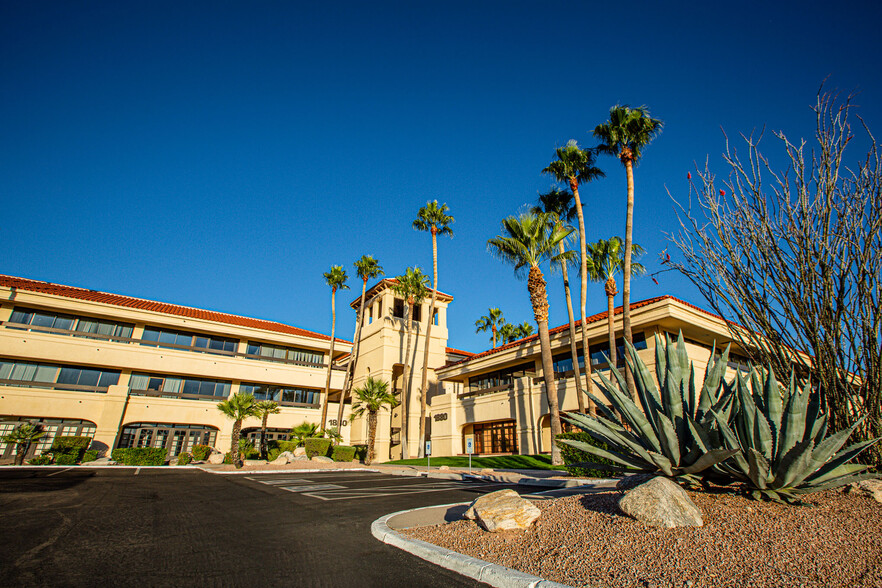 1820 E River Rd, Tucson, AZ for lease - Building Photo - Image 2 of 24