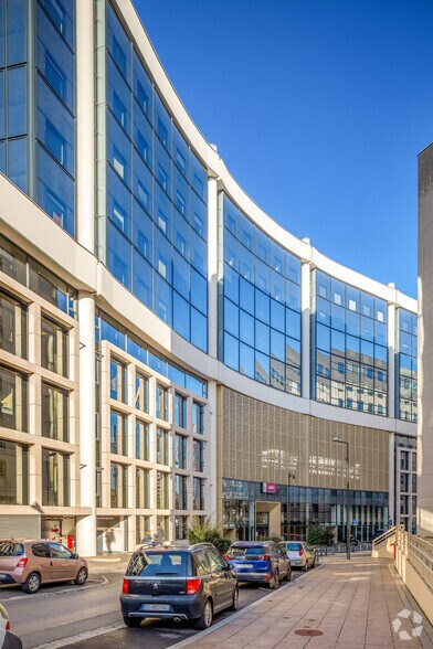 1 Rue Du Général Leclerc, Puteaux for lease - Building Photo - Image 3 of 13