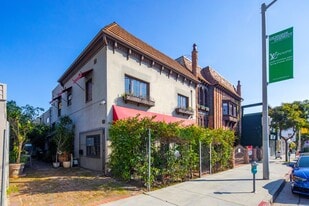 650 N Robertson Blvd, West Hollywood CA - Loft