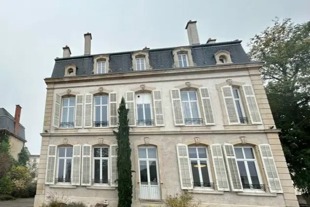 Office in Nancy for lease - Building Photo - Image 1 of 16