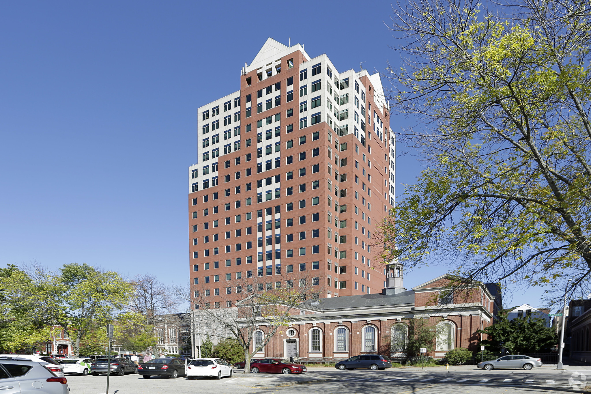 900 Elm St, Manchester, NH for lease Building Photo- Image 1 of 8