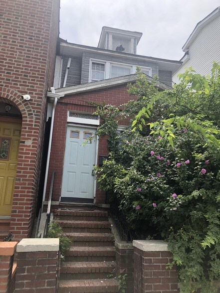 1330 Sutter Ave, Brooklyn, NY for sale - Primary Photo - Image 1 of 1