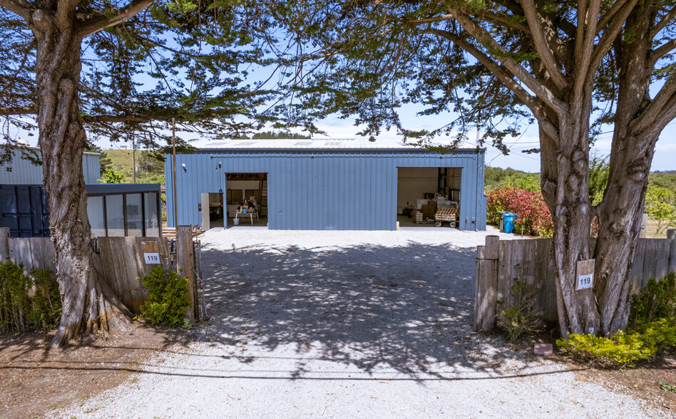 119 Stanford Ave, Half Moon Bay, CA for sale - Building Photo - Image 1 of 1