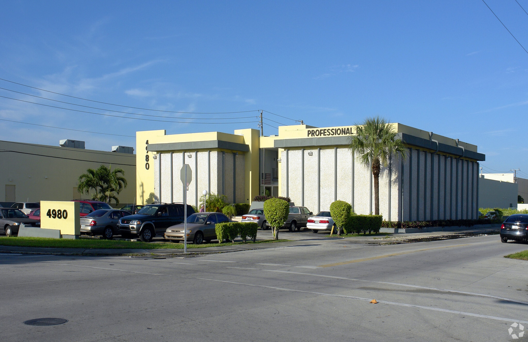 4980 W 10th Ave, Hialeah, FL 33012