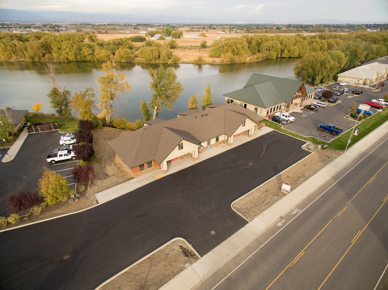 2309 W Dolarway Rd, Ellensburg, WA for lease - Building Photo - Image 3 of 15