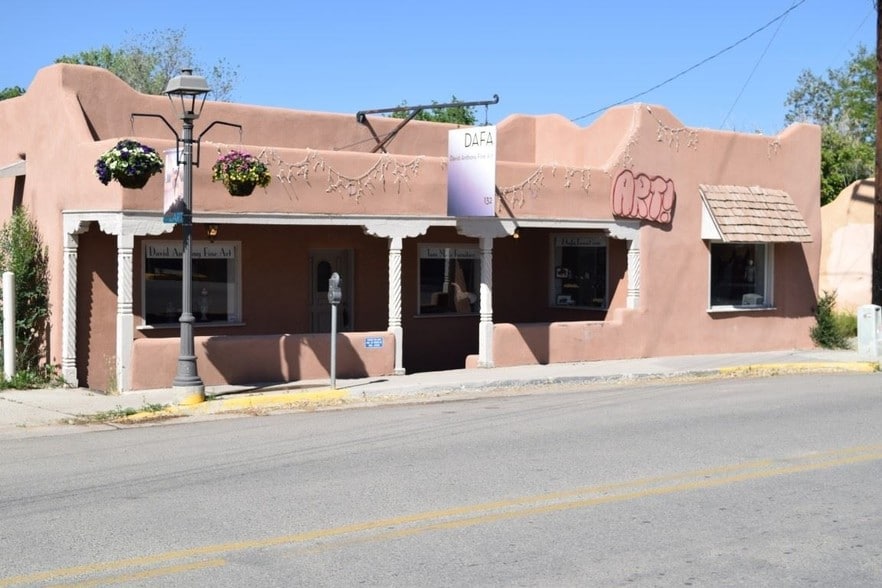 132 Kit Carson Rd, Taos, NM 87571