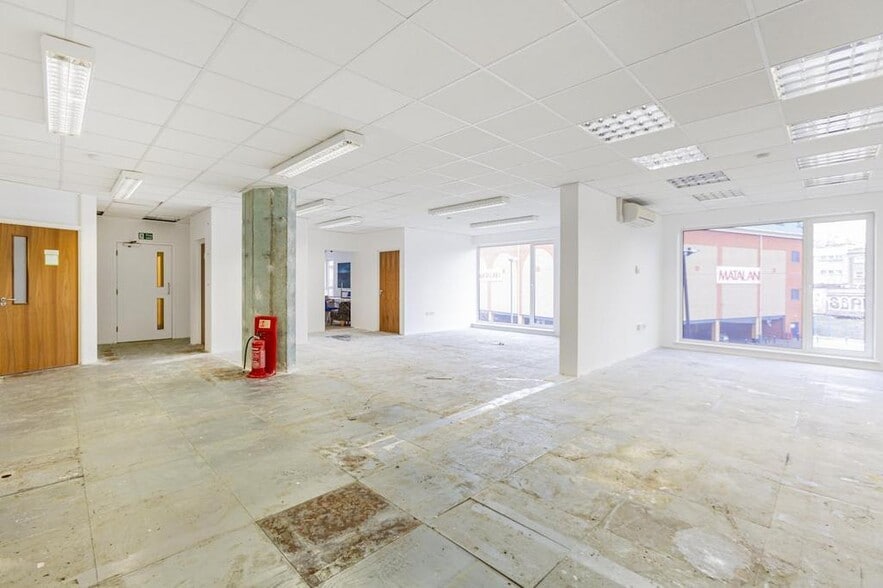 Ramsgate St, London for lease - Interior Photo - Image 3 of 27