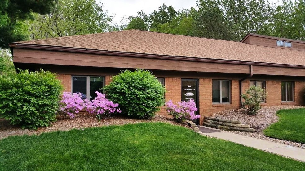 900 Mull Ave, Akron, OH 44313