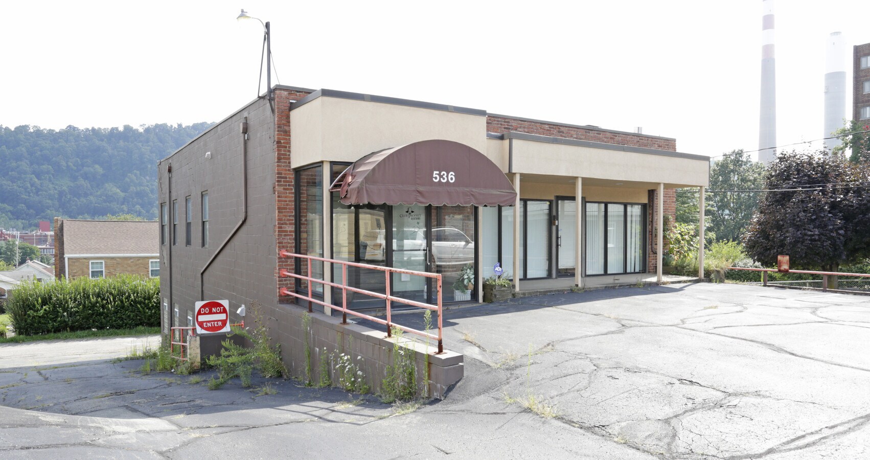 536 Pittsburgh St, Springdale, PA 15144