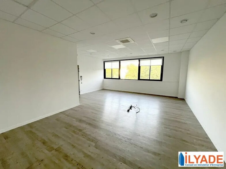 Gémenos, Gémenos for lease - Interior Photo - Image 3 of 6