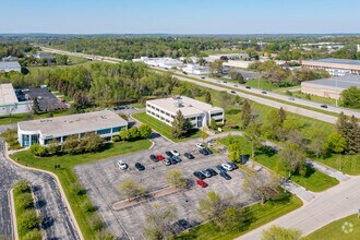 N28W23000 Roundy Dr, Pewaukee, WI - aerial  map view