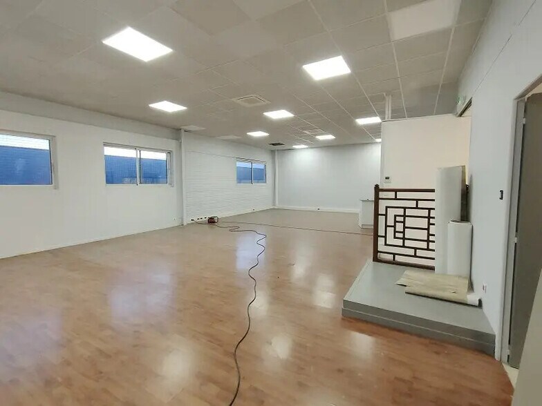 Office in Colomiers for lease - Building Photo - Image 3 of 9